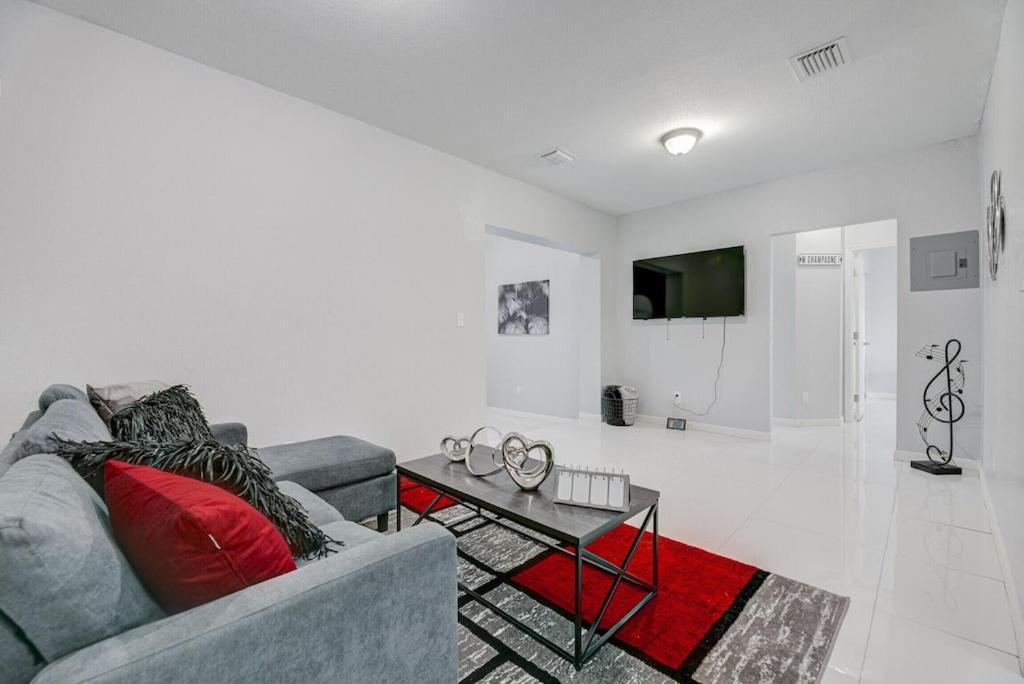 Deco Drive Miami • Near Hard Rock Stadium • South Beach • Wynwood Exterior foto